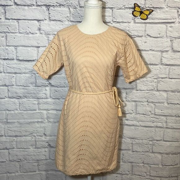 French Connection Short Sleeve Eyelet Dress with Tie Size 6 - Picture 2 of 11